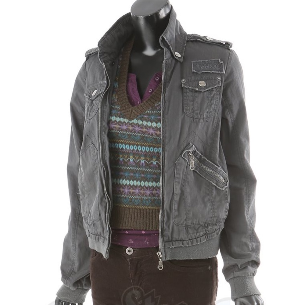 Bella Swan Twilight Saga Alt Henley
